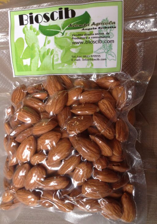 Mandorle sgusciate naturali