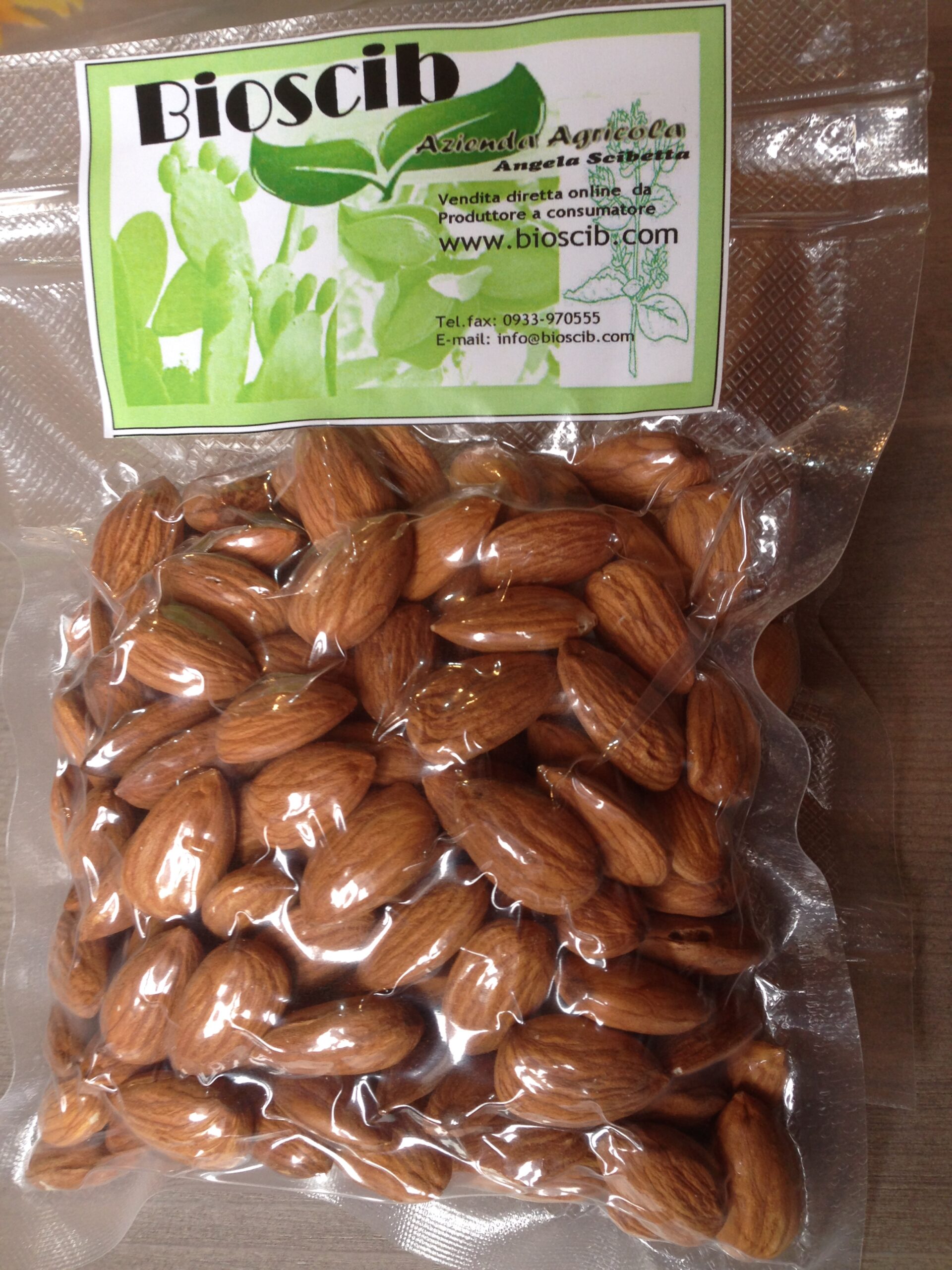 Mandorle sgusciate naturali